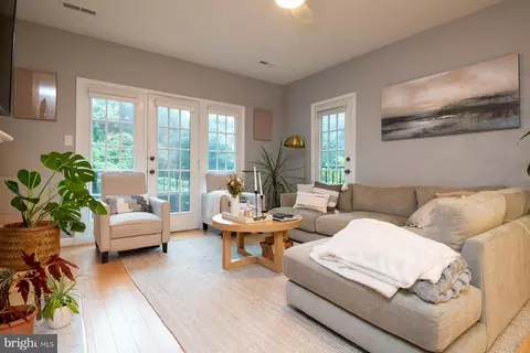 4605 Macarthur Blvd NW #B, Washington, DC 20007
