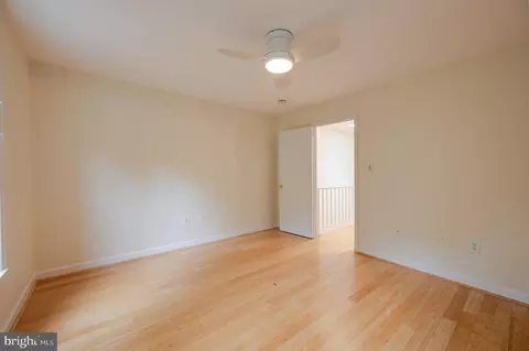 Bedroom - 4605 Macarthur Blvd NW #B, Washington, DC 20007 photo 12 of 16