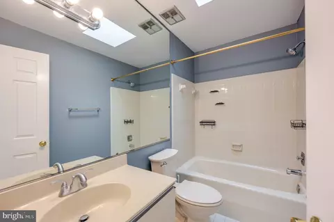 Bath - 4605 Macarthur Blvd NW #B, Washington, DC 20007 photo 4 of 4
