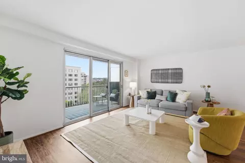 730 24th St NW #600, Washington, DC 20037