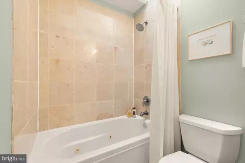 Bath - 320 19th St NE, Washington, DC 20002 photo 4 of 6