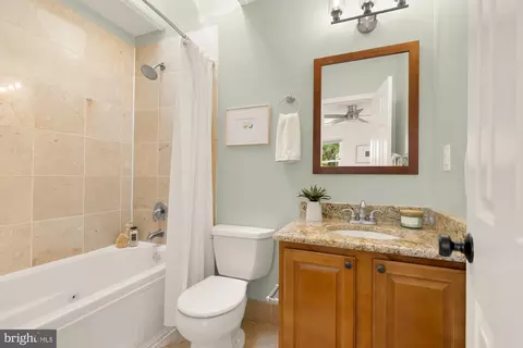 Bath - 320 19th St NE, Washington, DC 20002 photo 3 of 6