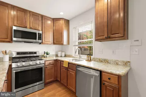 Kitchen - 320 19th St NE, Washington, DC 20002 photo 2 of 4