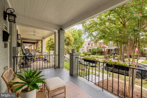 Exterior - 320 19th St NE, Washington, DC 20002 photo 3 of 5
