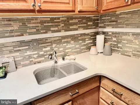 Kitchen - 1245 4th St SW #E-207, Washington, DC 20024 photo 2 of 2