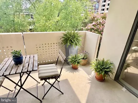 Exterior - 1245 4th St SW #E-207, Washington, DC 20024 photo 2 of 7