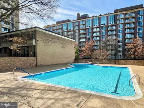 Exterior - 1245 4th St SW #E-207, Washington, DC 20024 photo 4 of 7