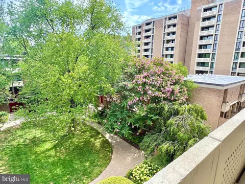 1245 4th St SW #E-207, Washington, DC 20024