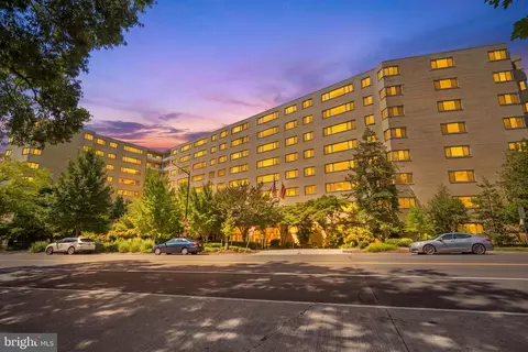 4600 Connecticut Ave NW #911, Washington, DC 20008