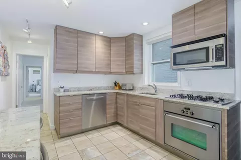 Kitchen - 607 Constitution Ave NE, Washington, DC 20002 photo 4 of 4
