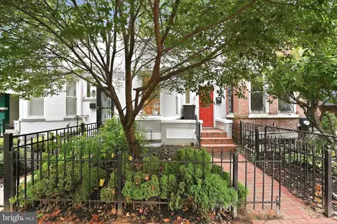 Exterior - 1417 G St NE, Washington, DC 20002 photo 1 of 4