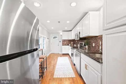 Entry Way - 1417 G St NE, Washington, DC 20002 photo 5 of 6