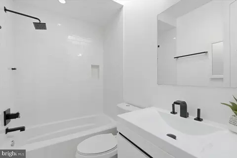 1168 Abbey Pl NE #2, Washington, DC 20002 photo 18