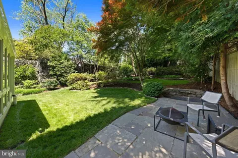 Exterior - 4555 W Street St NW, Washington, DC 20007 photo 4 of 5