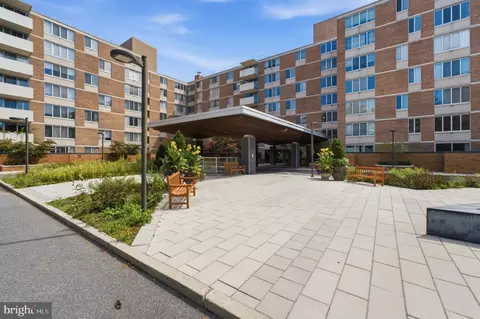 2939 Van Ness St NW #938, Washington, DC 20008