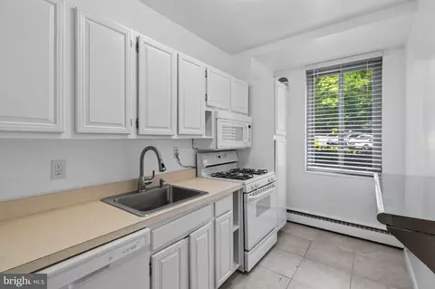 Kitchen - Undisclosed, Washington, DC 20016 photo 1 of 4