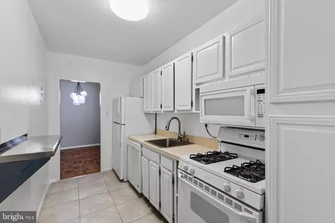 Kitchen - Undisclosed, Washington, DC 20016 photo 4 of 4