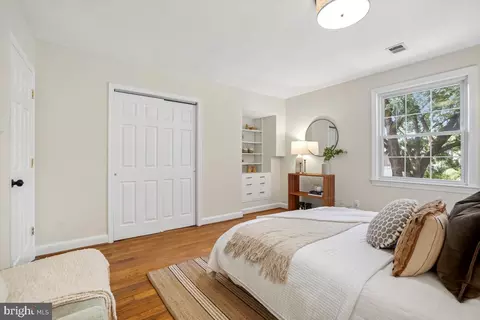 Other - 415 17th St SE, Washington, DC 20003 photo 5 of 11
