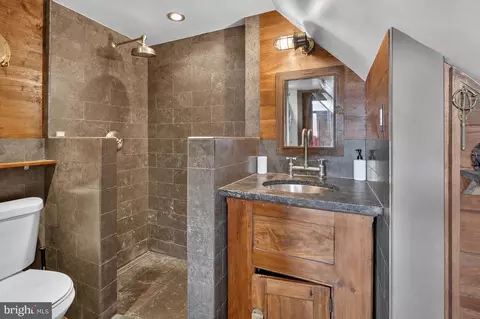 Bath - 1624 NW U St NW, Washington, DC 20009 photo 1 of 1
