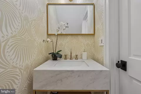 Entry Way - 235 12th St SE, Washington, DC 20003 photo 3 of 7