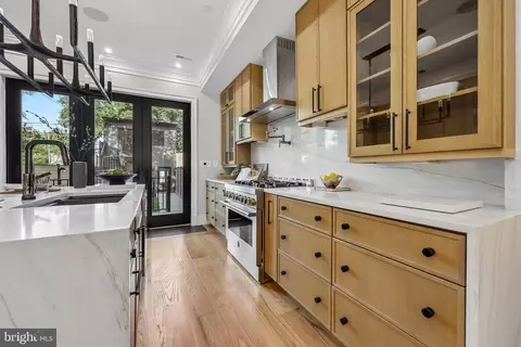 Other - 235 12th St SE, Washington, DC 20003 photo 4 of 12