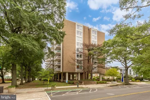 1435 4th St SW #B310, Washington, DC 20024