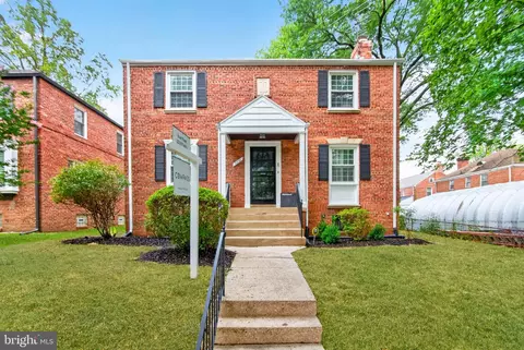 Exterior - 8232 Eastern Ave NW, Washington, DC 20012 photo 2 of 7