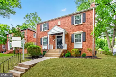 8232 Eastern Ave NW, Washington, DC 20012