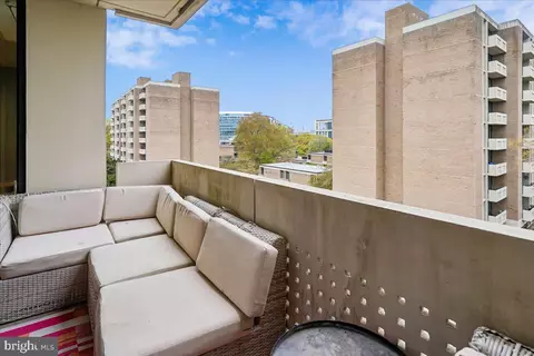 Exterior - 1245 4th St SW #E-409, Washington, DC 20024 photo 1 of 2