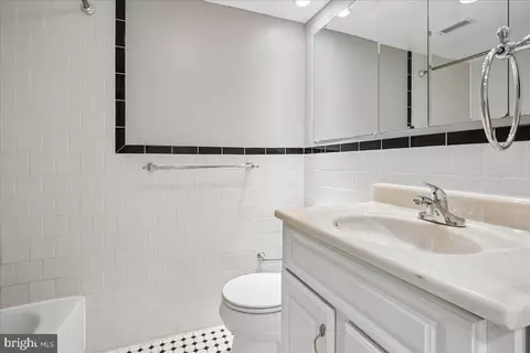 Bath - 1245 4th St SW #E-409, Washington, DC 20024 photo 1 of 1