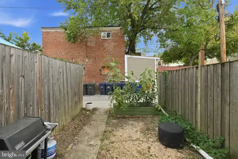 Exterior - 13 16th St NE, Washington, DC 20002 photo 4 of 4