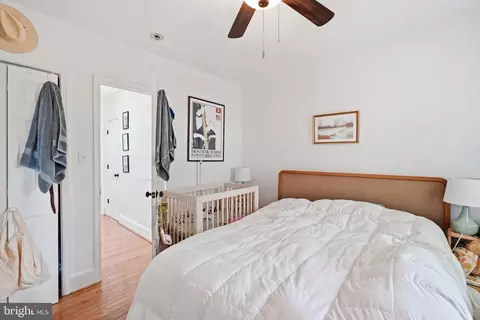 Bedroom - 13 16th St NE, Washington, DC 20002 photo 4 of 5
