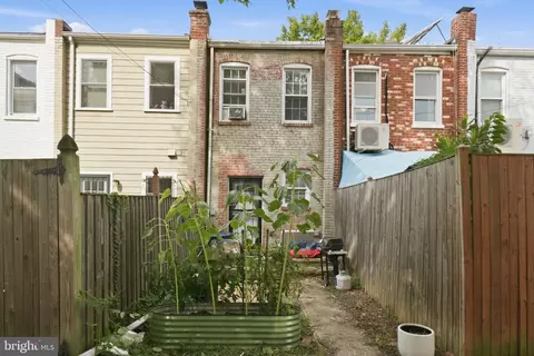 Exterior - 13 16th St NE, Washington, DC 20002 photo 2 of 4