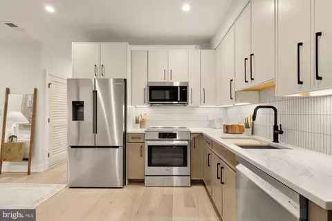 Kitchen - 1463 Harvard St NW #6, Washington, DC 20009 photo 1 of 3