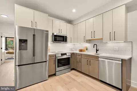 Kitchen - 1463 Harvard St NW #6, Washington, DC 20009 photo 2 of 3