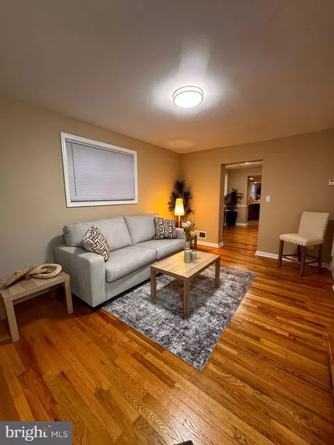 1711 Newton St NE, Washington, DC 20018
