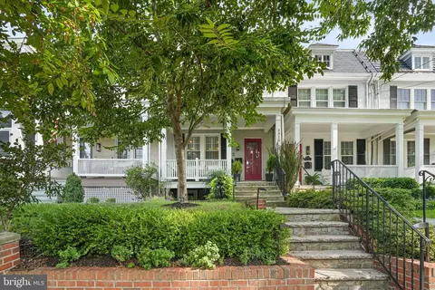 3815 Benton St NW, Washington, DC 20007