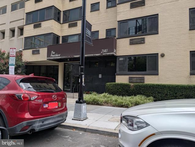 2141 I St NW #210, Washington, DC 20037