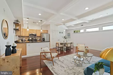 920 15th St SE #D, Washington, DC 20003
