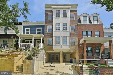 Exterior - 920 15th St SE #D, Washington, DC 20003 photo 4 of 5