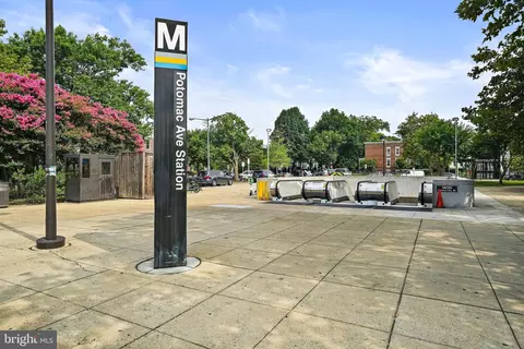 Exterior - 920 15th St SE #D, Washington, DC 20003 photo 5 of 5