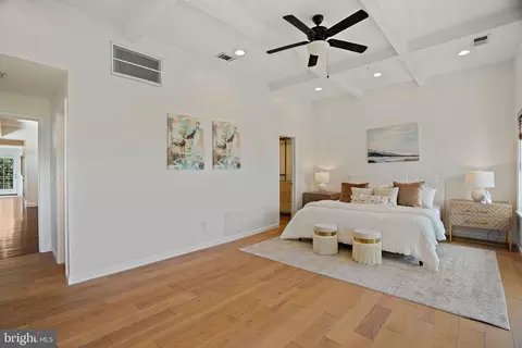 Other - 920 15th St SE #D, Washington, DC 20003 photo 3 of 9