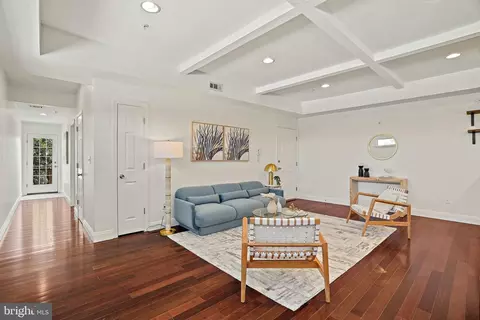 Living - 920 15th St SE #D, Washington, DC 20003 photo 2 of 2