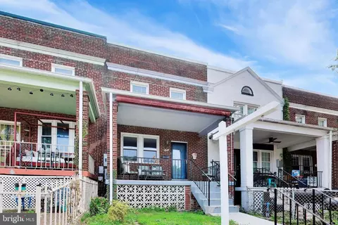 Exterior - 605 21st St NE, Washington, DC 20002 photo 2 of 8