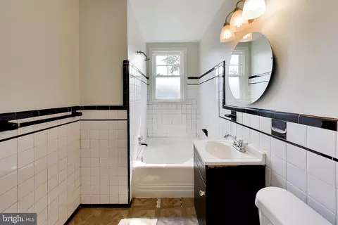 Bath - 605 21st St NE, Washington, DC 20002 photo 1 of 3