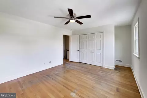 Bedroom - 605 21st St NE, Washington, DC 20002 photo 2 of 5