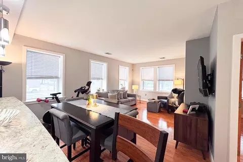 921 Butternut St NW #201, Washington, DC 20012