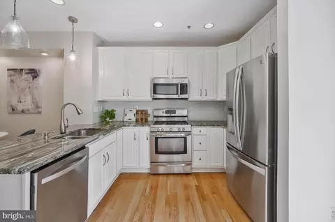 2107 12th Pl NW, Washington, DC 20009 photo 16