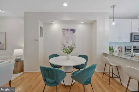 2107 12th Pl NW, Washington, DC 20009 photo 14