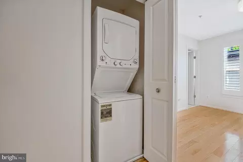 2107 12th Pl NW, Washington, DC 20009 photo 34